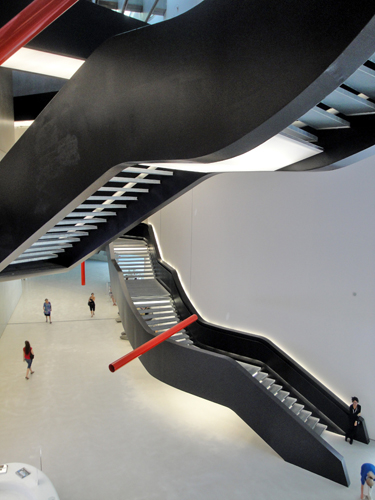   (ZAHA HADID) - MAXXI MUSEUM